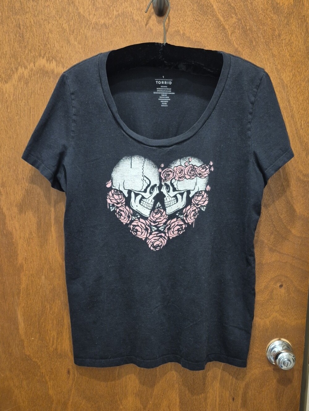 torrid Black Short Sleeve Skull Heart Tee with Pink Roses